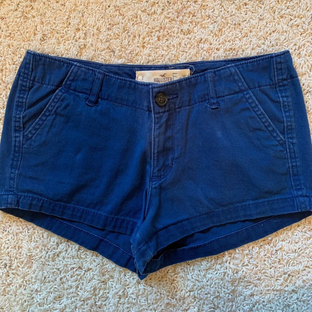 Hollister Low Rise Short Shorts